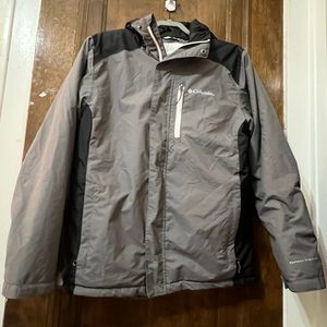 Columbia Ski Coat.  Men’s Medium.